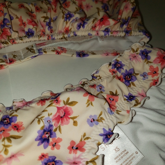 Shade & Shore Swimsuit Tan w/Flowers - Picture 12 of 12